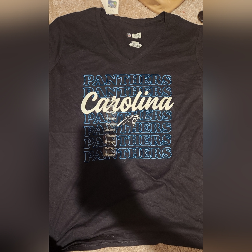 Women's Carolina Panthers T-shirt